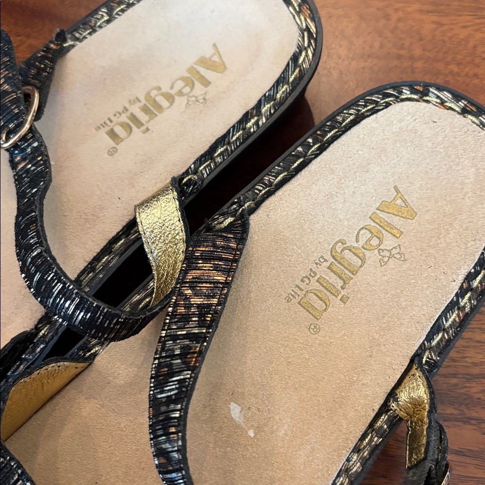 Alegria Leopard Print - Picture 2 of 4